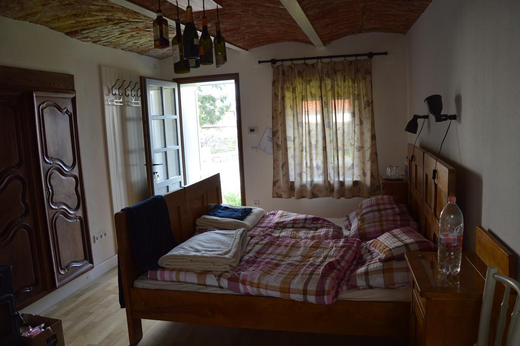 Bagolyvár Fogadó- Újfalusy Márton Vendégház Zirc Exterior foto