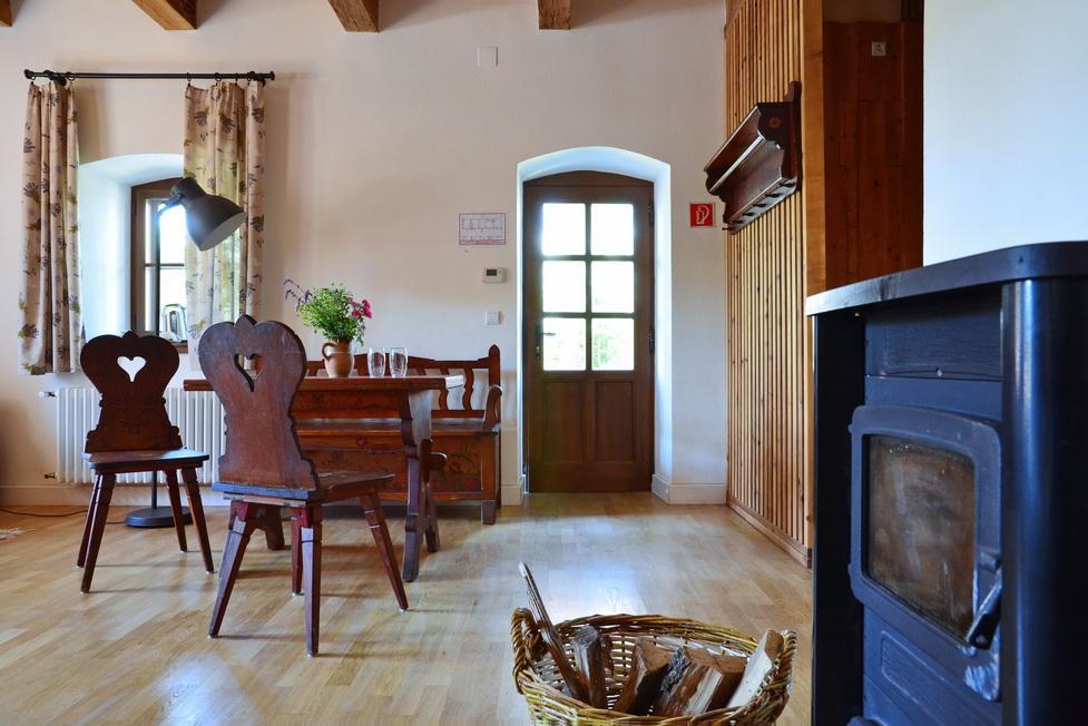 Bagolyvár Fogadó- Újfalusy Márton Vendégház Zirc Exterior foto