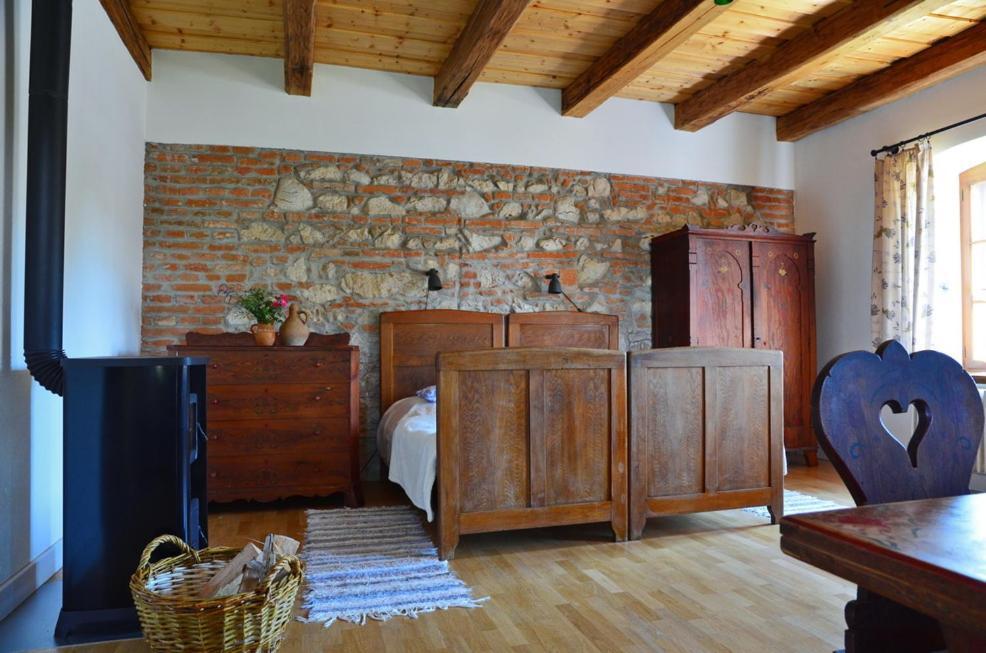 Bagolyvár Fogadó- Újfalusy Márton Vendégház Zirc Exterior foto